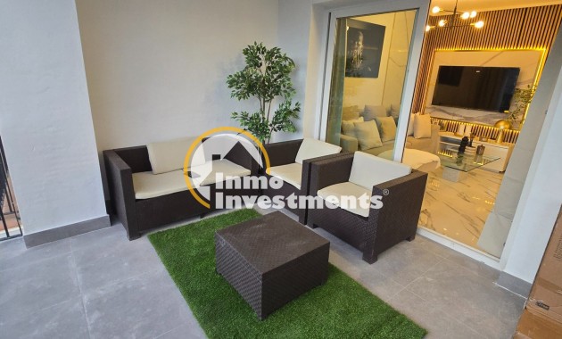 Resale - Apartment - Sucina