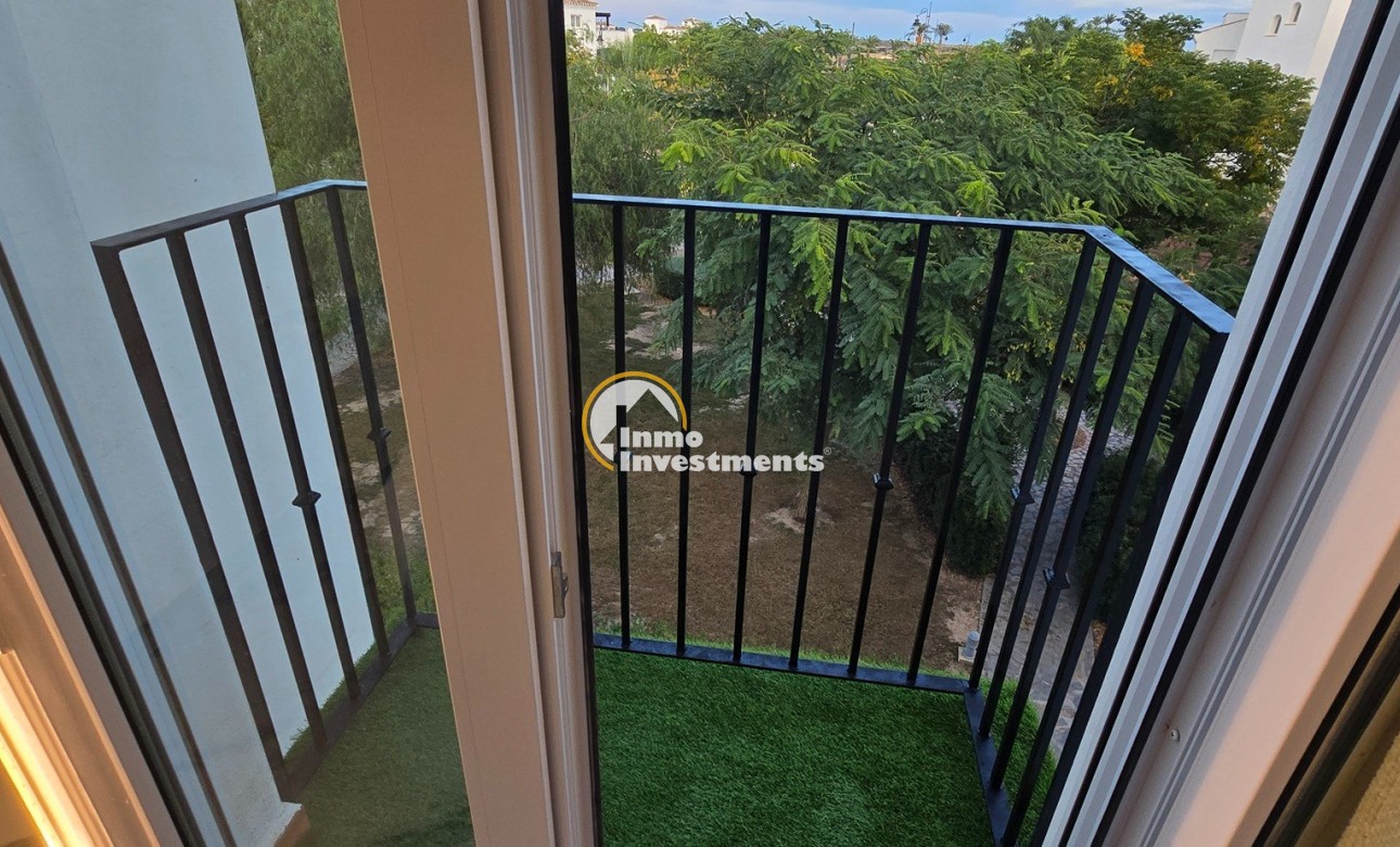 Resale - Apartment - Sucina