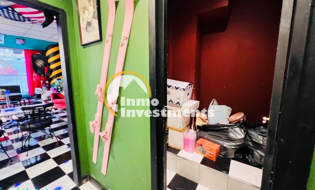 Resale - Commercial - Torrevieja