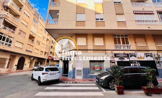 Resale - Commercial - Torrevieja