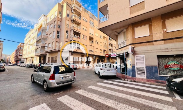 Resale - Commercial - Torrevieja