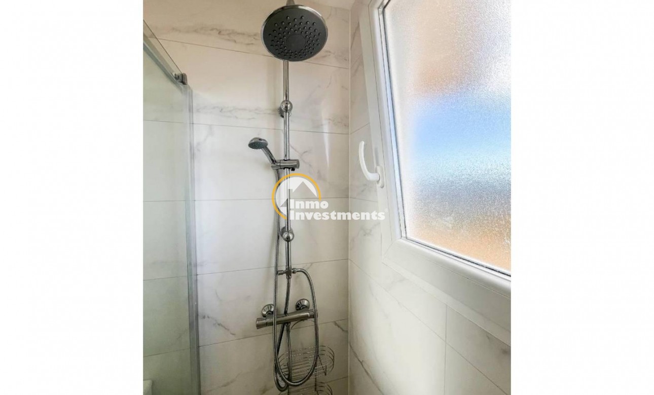 Resale - Apartment - Torrevieja - Punta Prima