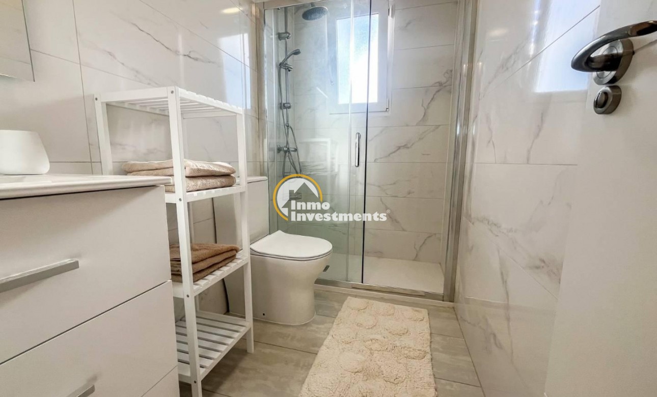 Resale - Apartment - Torrevieja - Punta Prima