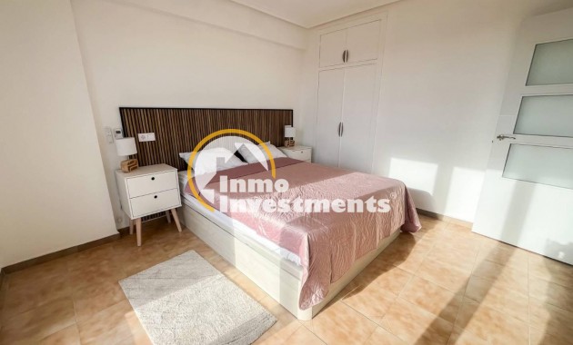 Resale - Apartment - Torrevieja - Punta Prima