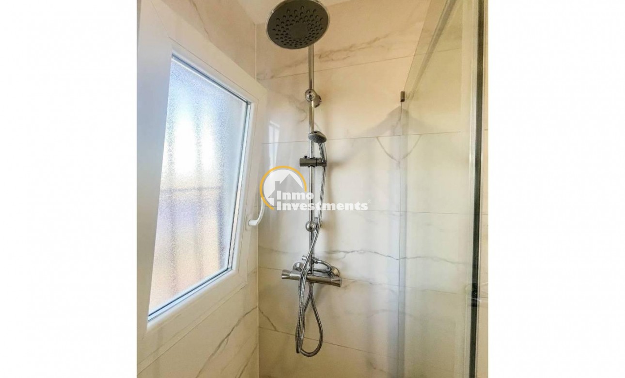 Resale - Apartment - Torrevieja - Punta Prima