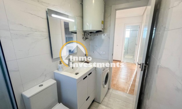 Resale - Apartment - Torrevieja - Punta Prima