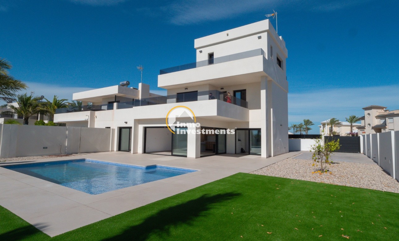 Resale - Villa - La Manga Del Mar Menor - Mar Menor