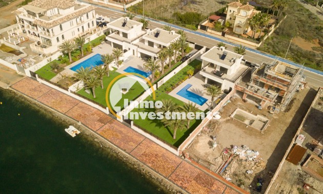 Resale - Villa - La Manga Del Mar Menor - Mar Menor