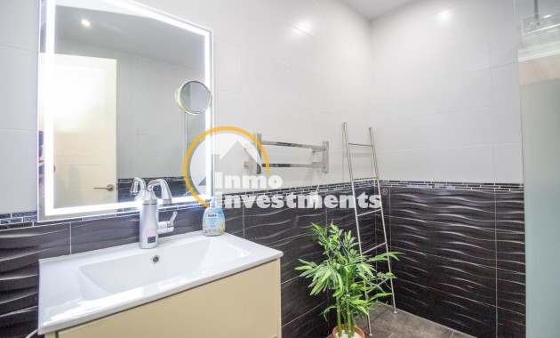 Till salu - Parhus - Villamartin - Fortuna