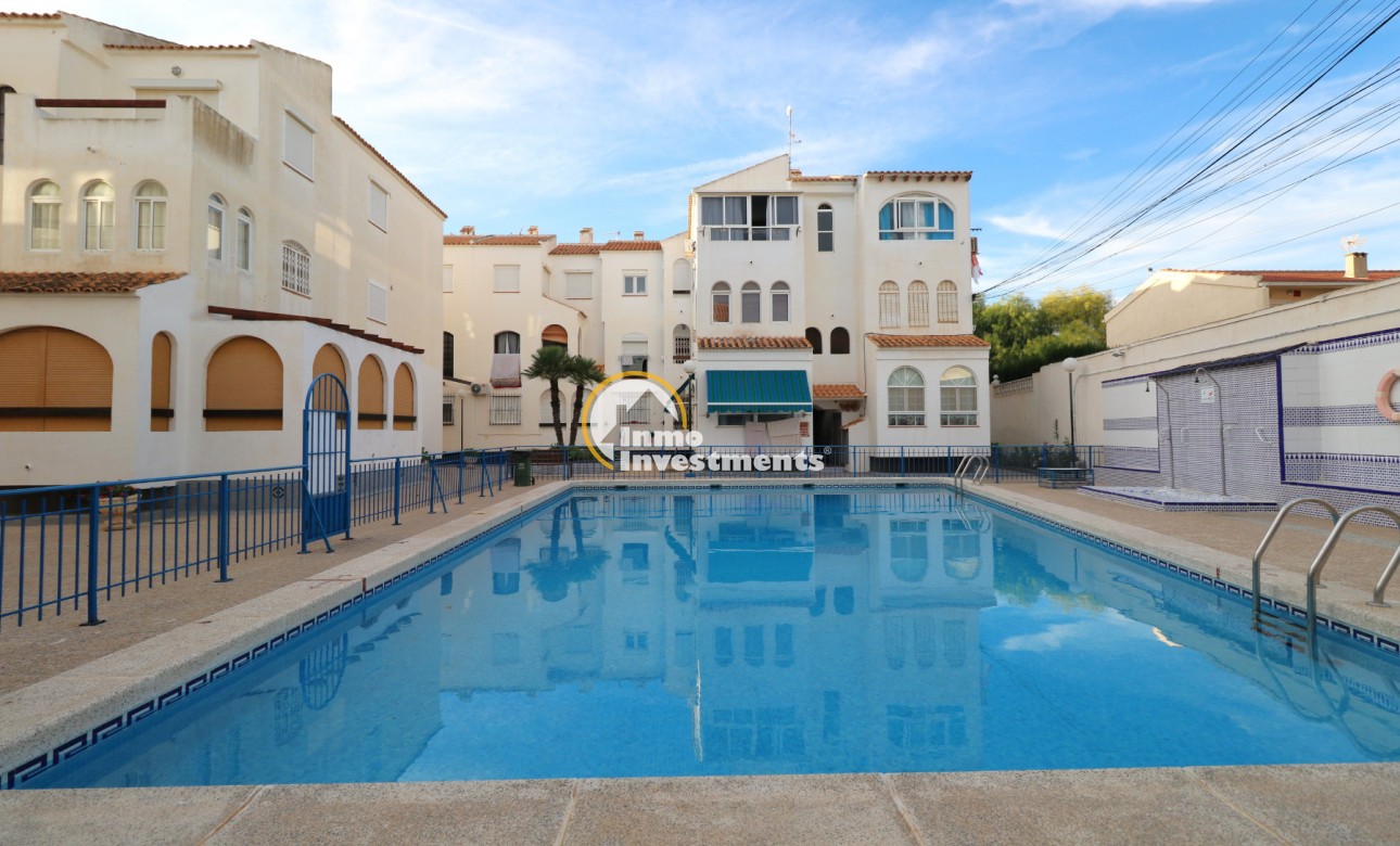 Resale - Apartment - Torrevieja - Beach