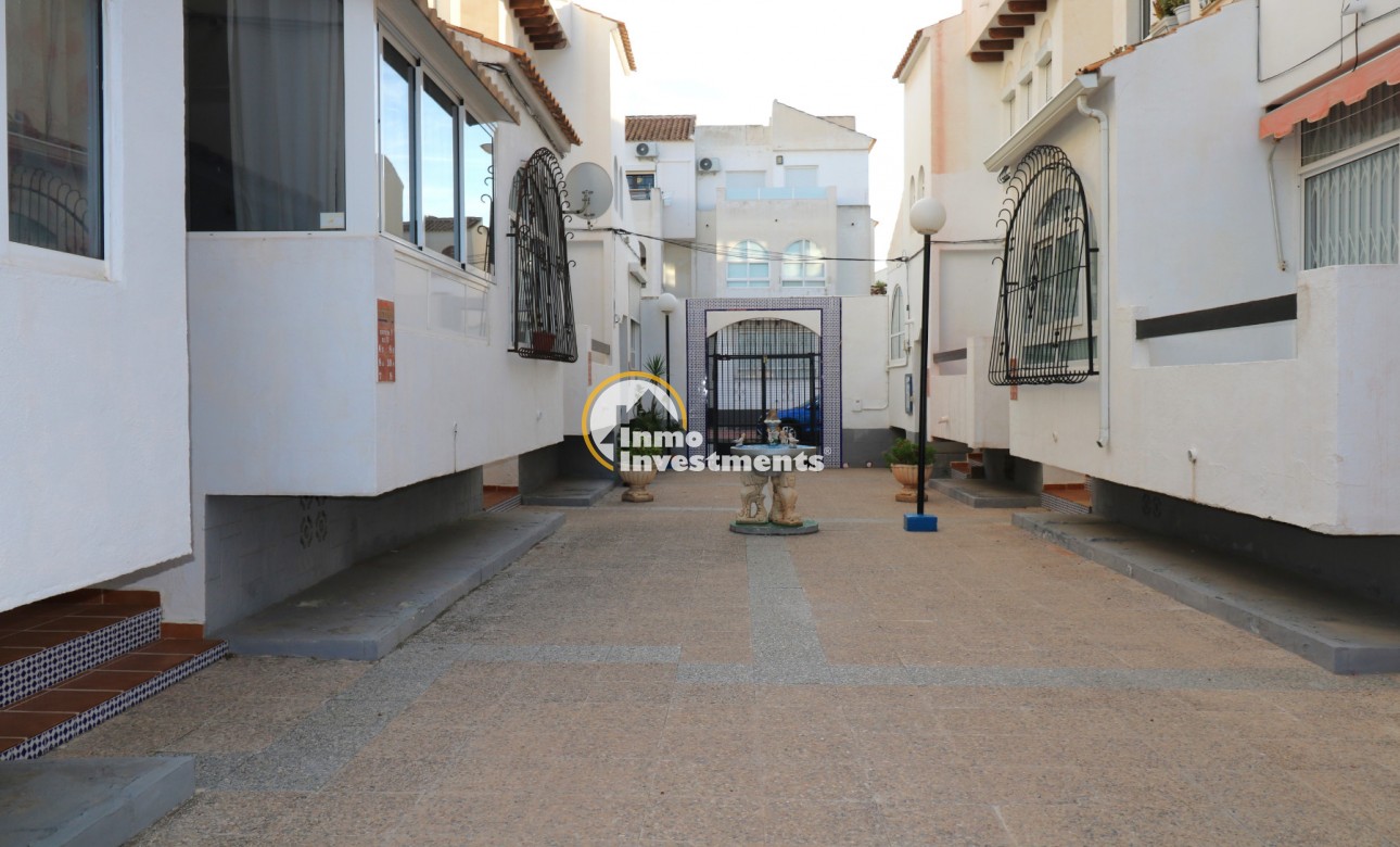 Resale - Apartment - Torrevieja - Beach