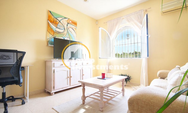 Resale - Town house - Villamartin - Las Filipinas