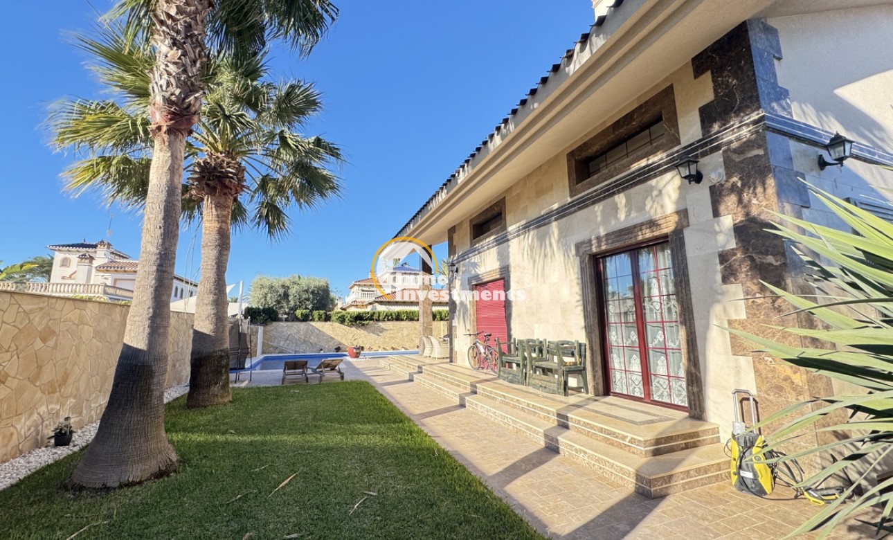 Till salu - Villa - Cabo Roig - Beachside