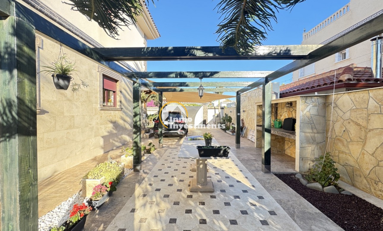 Till salu - Villa - Cabo Roig - Beachside