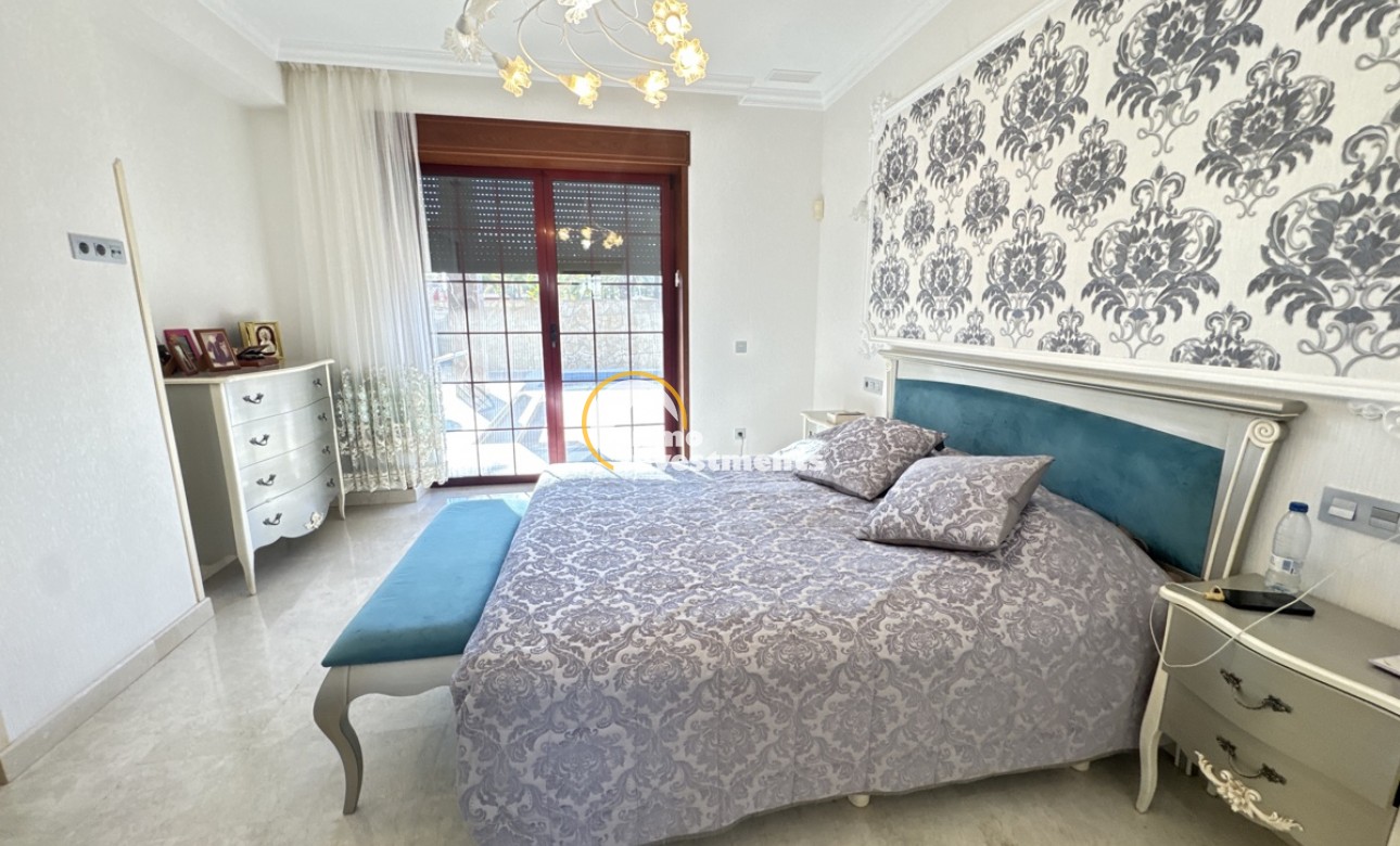 Till salu - Villa - Cabo Roig - Beachside