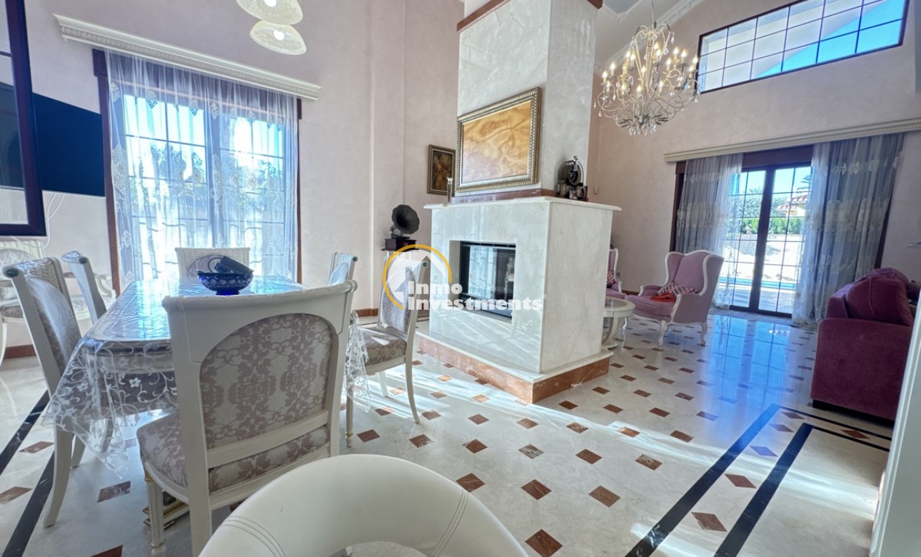 Till salu - Villa - Cabo Roig - Beachside