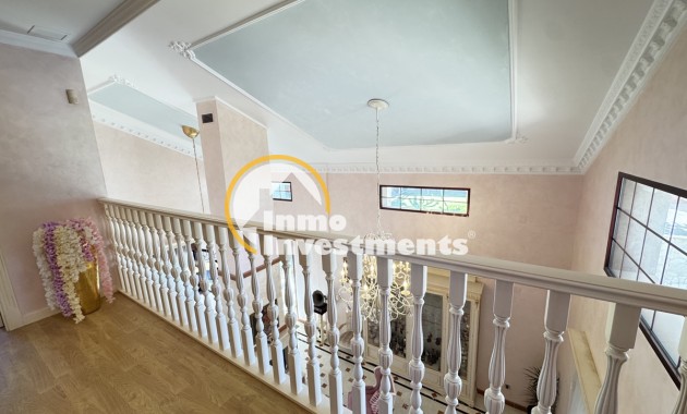 Till salu - Villa - Cabo Roig - Beachside