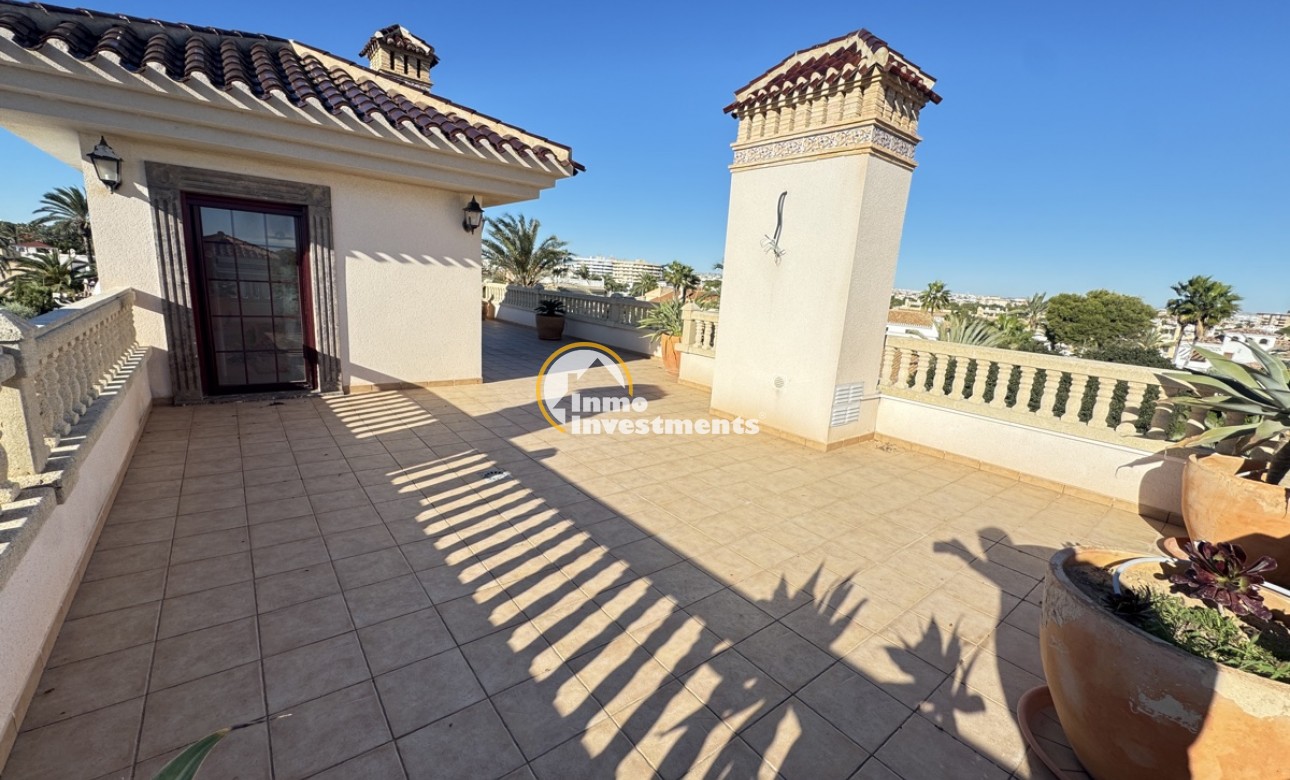 Till salu - Villa - Cabo Roig - Beachside