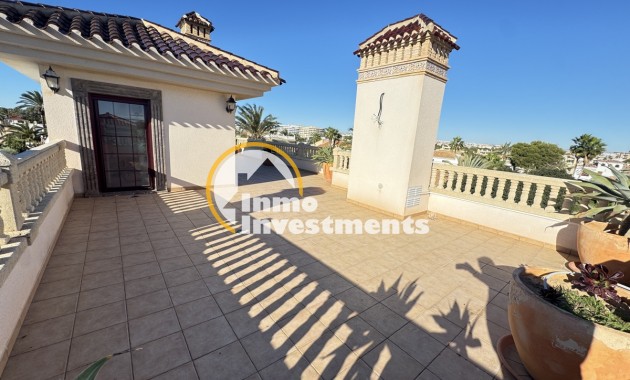 Till salu - Villa - Cabo Roig - Beachside