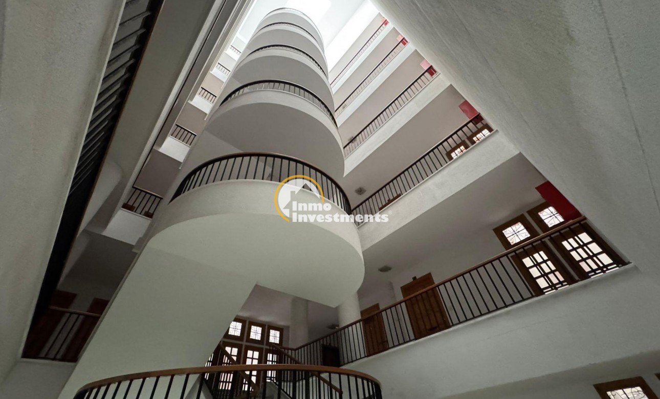 Reventa - Estudio - Torrevieja