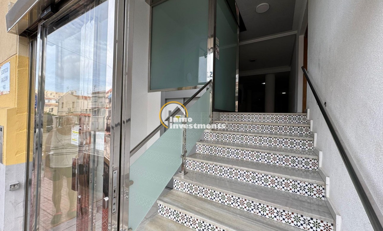 Reventa - Estudio - Torrevieja