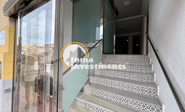 Reventa - Estudio - Torrevieja