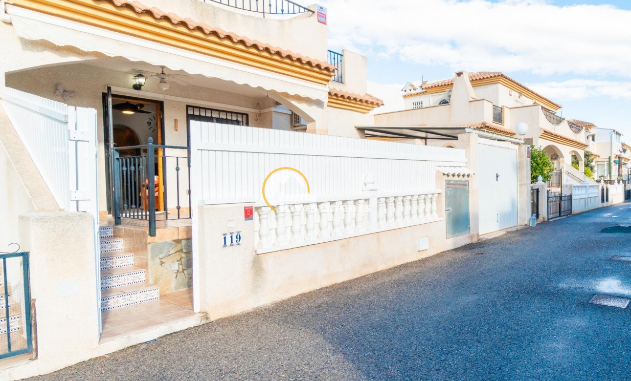 Till salu - Quad House - Playa Flamenca