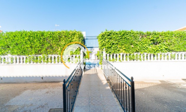 Till salu - Quad House - Playa Flamenca