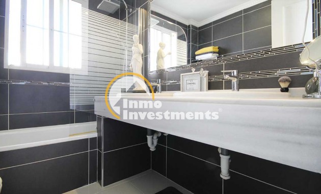 Till salu - Villa - Villamartin - Bosque de las Lomas 