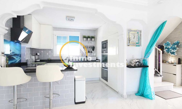 Till salu - Villa - Villamartin - Bosque de las Lomas 