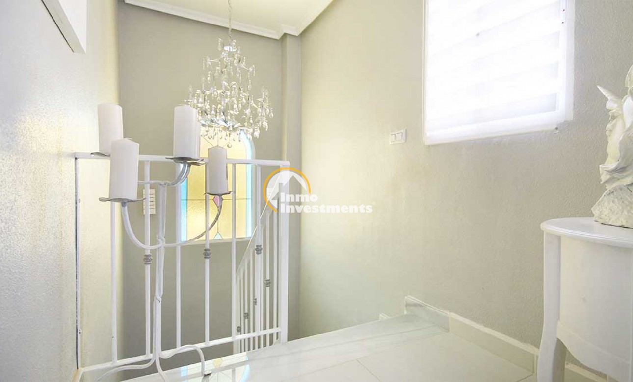 Till salu - Villa - Villamartin - Bosque de las Lomas 