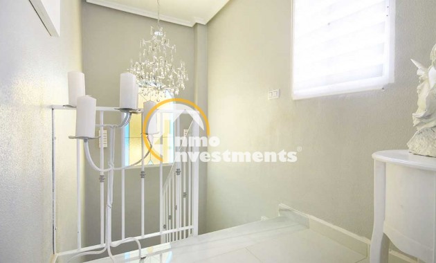 Till salu - Villa - Villamartin - Bosque de las Lomas 