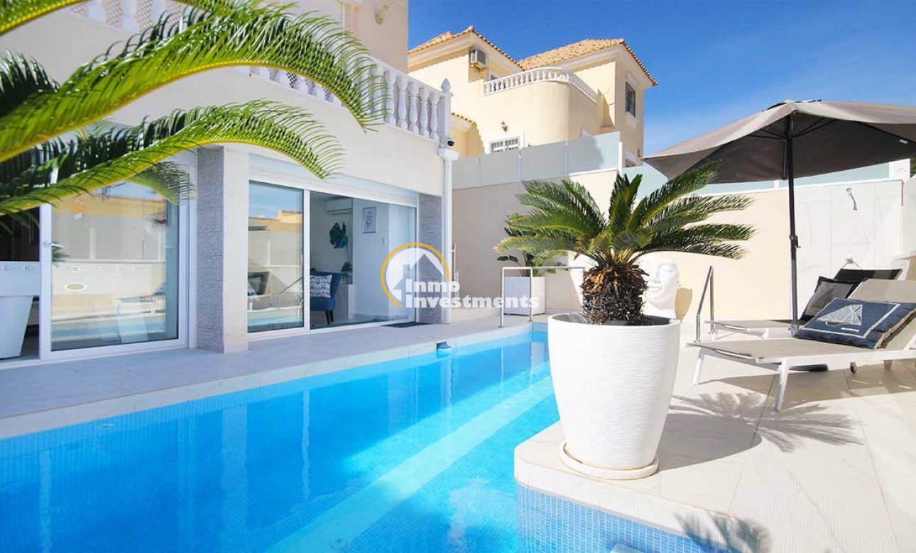 Till salu - Villa - Villamartin - Bosque de las Lomas 