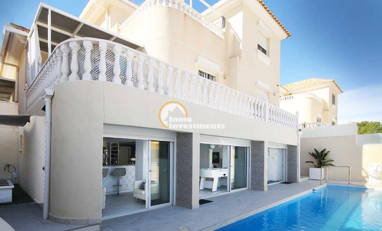 Till salu - Villa - Villamartin - Bosque de las Lomas 