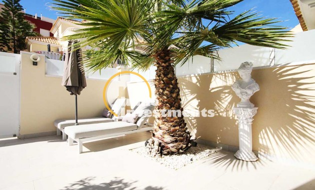 Till salu - Villa - Villamartin - Bosque de las Lomas 