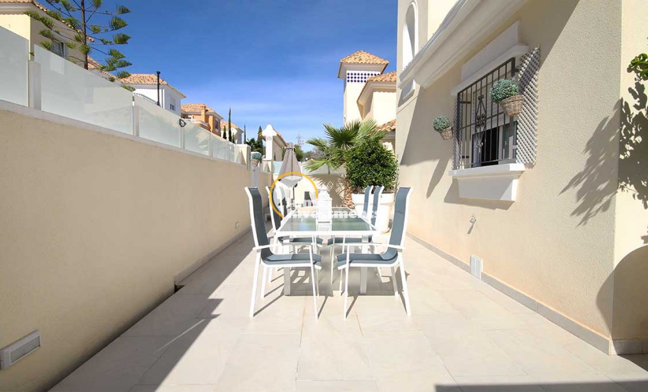 Till salu - Villa - Villamartin - Bosque de las Lomas 