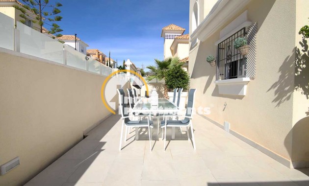 Till salu - Villa - Villamartin - Bosque de las Lomas 