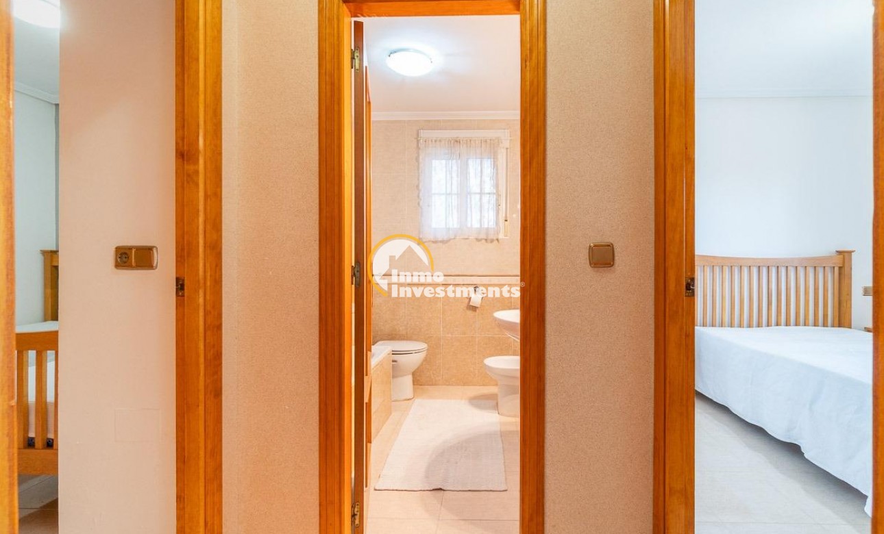 Till salu - Bungalow - Lomas de Cabo Roig - Playa Golf