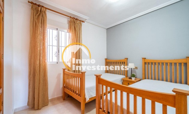 Till salu - Bungalow - Lomas de Cabo Roig - Playa Golf