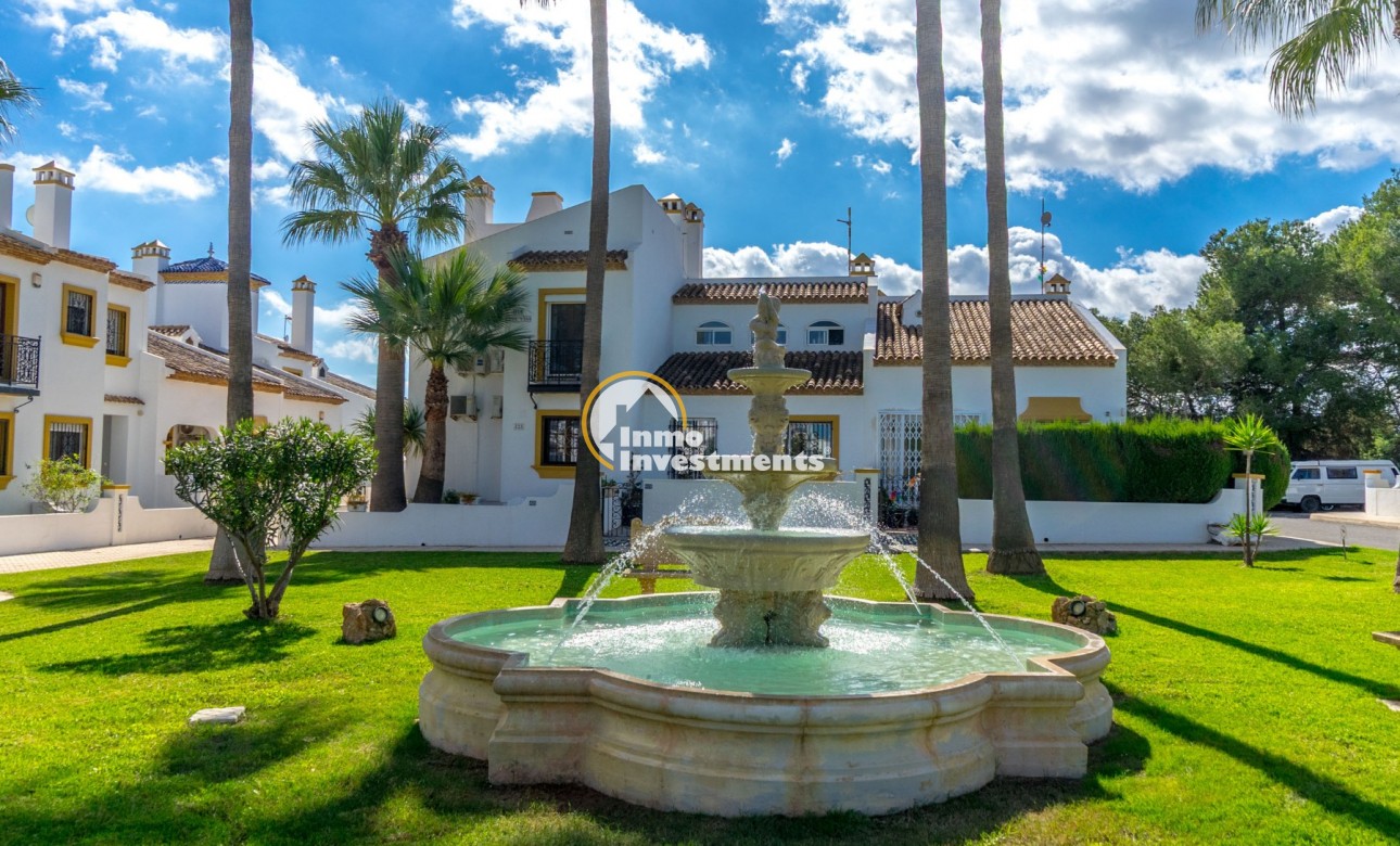 Resale - Apartment - Villamartin - Valencias