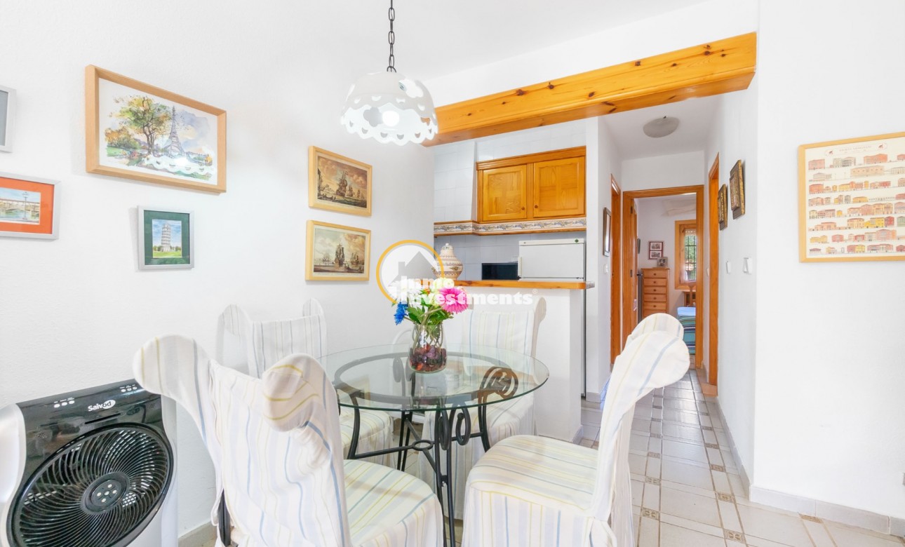 Resale - Apartment - Villamartin - Valencias