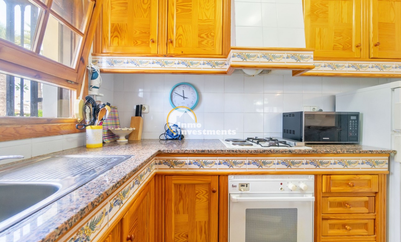 Resale - Apartment - Villamartin - Valencias