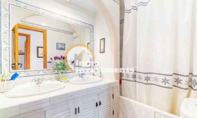 Resale - Apartment - Villamartin - Valencias