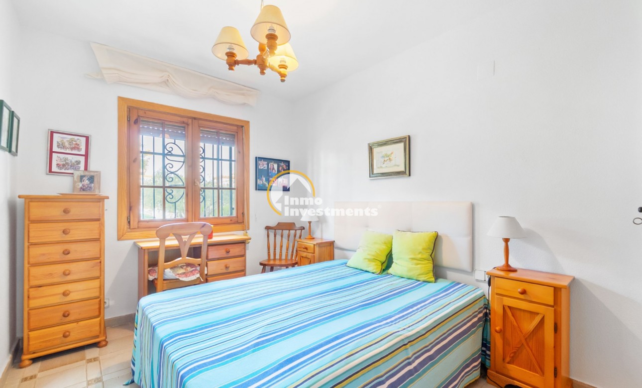 Resale - Apartment - Villamartin - Valencias