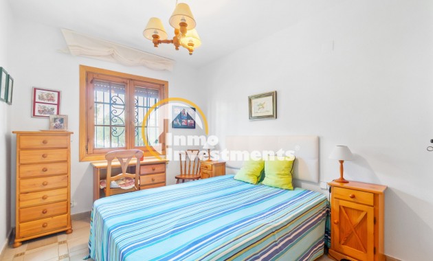 Resale - Apartment - Villamartin - Valencias