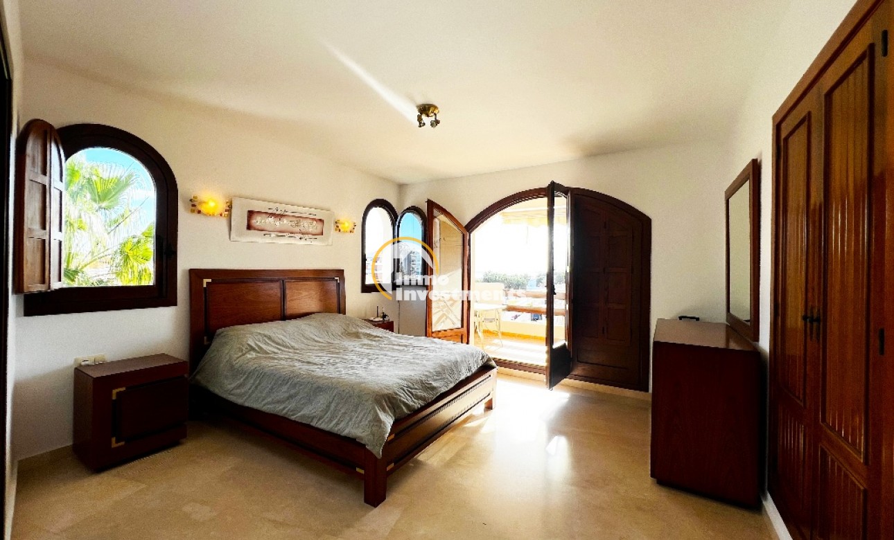 Gebrauchtimmobilien - Apartment - Punta Prima - Strandseite