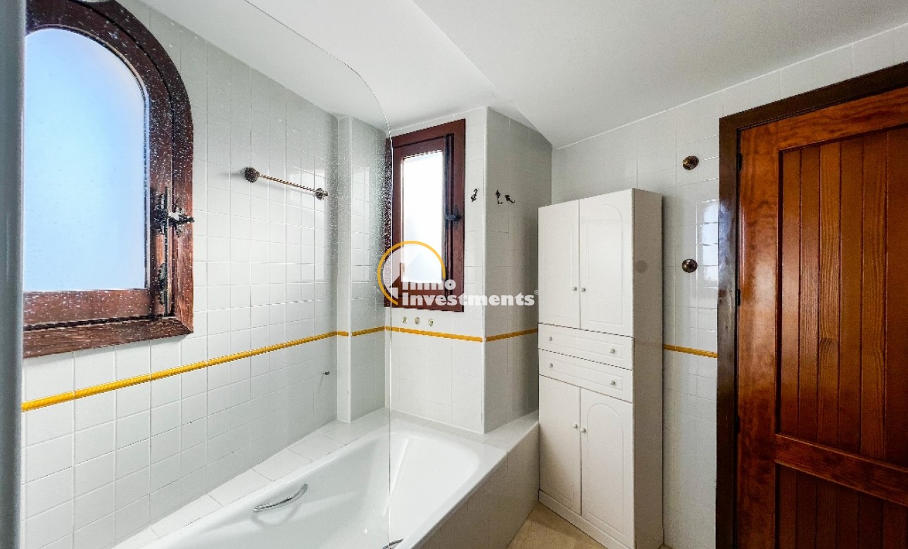 Gebrauchtimmobilien - Apartment - Punta Prima - Strandseite