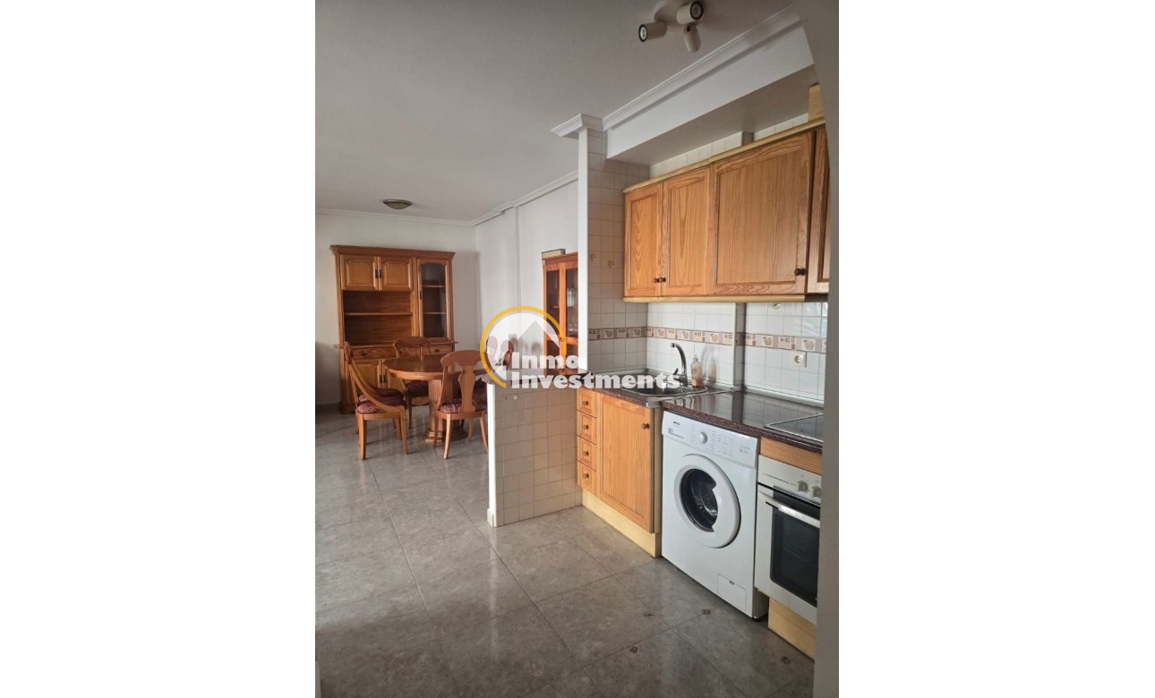 Resale - Apartment - Daya Vieja - Costa Blanca
