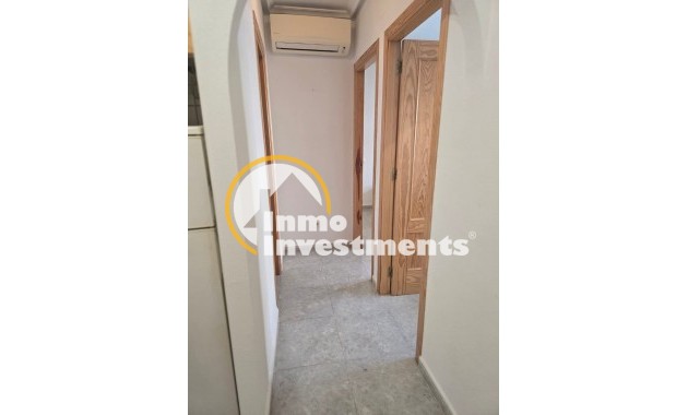 Resale - Apartment - Daya Vieja - Costa Blanca