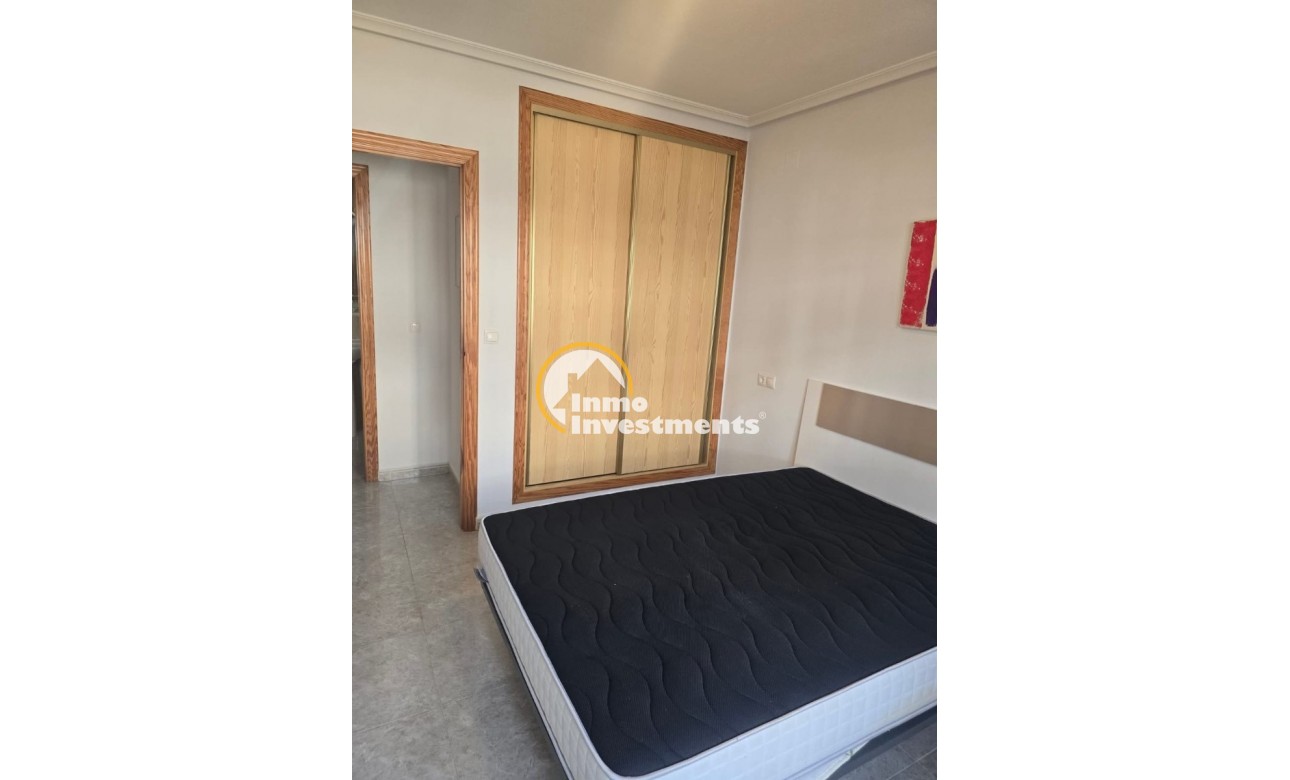 Resale - Apartment - Daya Vieja - Costa Blanca